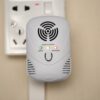 Electronic Ultrasonic/Electromagnetic Wave Mouse Repeller Rat Repellent Pests Repelling with Nightlight Adjustable Wave Frequency